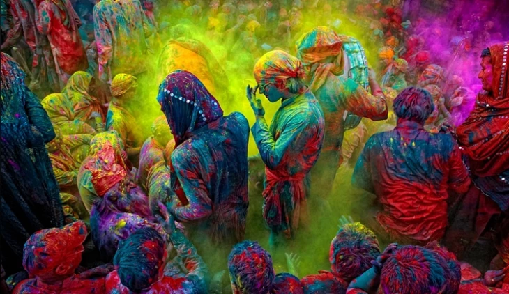 Resultado de imagem para festival das cores