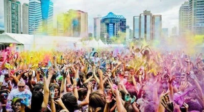 25 belas imagens do Festival das Cores pelo mundo