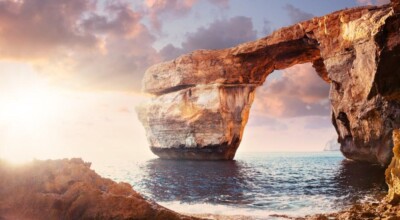 Nãããããão! A famosa Azure Window, na Ilha de Gozo em Malta, DESABOU