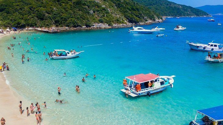 Praia do Forno (Arraial do Cabo): guia COMPLETO com dicas e fotos