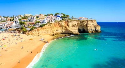 Algarve: todos os encantos do paraíso das mais belas praias de Portugal