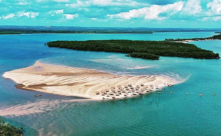 Praias de Aracaju: 10 opções para conhecer durante a sua viagem