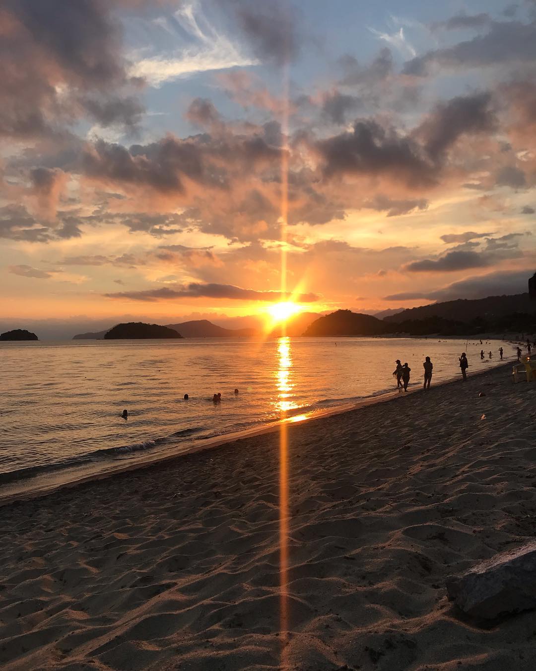 10 praias de Caraguatatuba para conhecer e se encantar