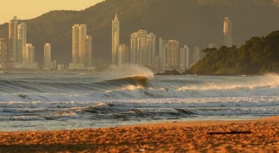 Imagem ilustrativa: Itajaí: praias, estrutura completa e atrativos culturais em Santa Catarina
