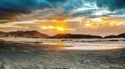 Imagem ilustrativa: Praia da Pinheira: conheça os principais atrativos do paraíso catarinense