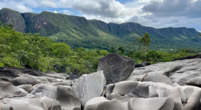 Vale da Lua: descubra os encantos da Chapada dos Veadeiros