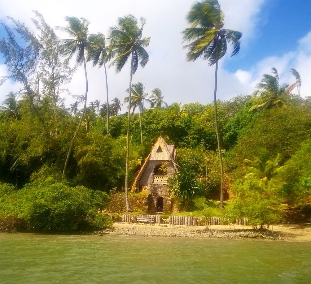 Ilha de Itamaracá conheça os encantos do litoral de Pernambuco