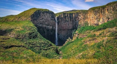 Imagem ilustrativa: Cachoeira do Tabuleiro: apaixone-se pela queda d’água mais alta de Minas Gerais