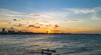 Imagem ilustrativa: Praia de Iracema: 9 pontos turísticos para incluir no seu roteiro