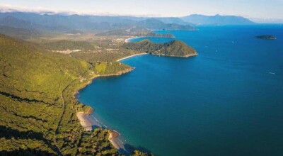 Praia Preta: a paradisíaca e selvagem praia de São Sebastião