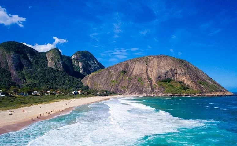 Praia de Itacoatiara: apaixone-se pela charmosa praia de Niterói