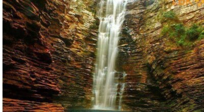 Imagem ilustrativa: Cachoeira do Buracão: a bela queda d’água da Chapada Diamantina