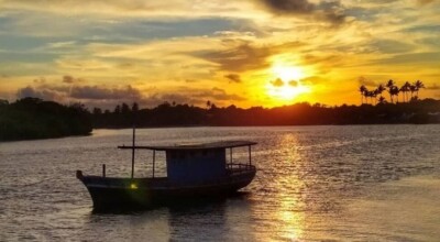 Imagem ilustrativa: Praia de Barra do Jacuípe: um destino perfeito para dias de sol