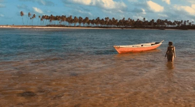 Arembepe: praias cheias de natureza e cultura no norte da Bahia