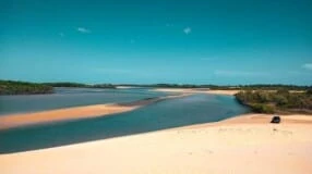O que fazer em Camocim: 7 praias imperdíveis na cidade