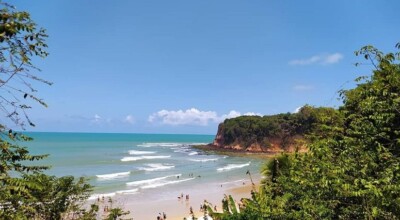 Imagem ilustrativa: Conheça a Praia do Madeiro, uma das praias mais bonitas do Brasil
