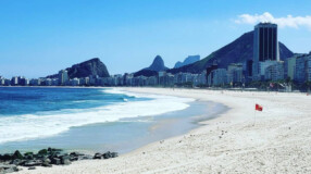 Imagem ilustrativa: Praia do Leme: guia completo do que fazer na vizinha de Copacabana