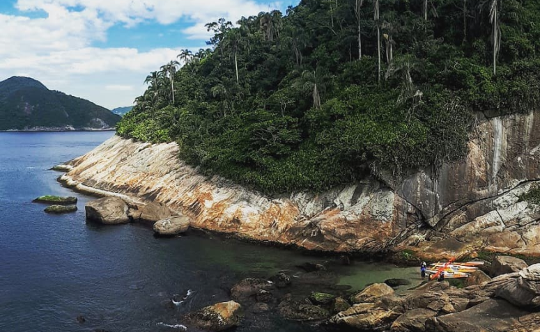 Praia do Leme: o que fazer + fotos da atração da Cidade Maravilhosa
