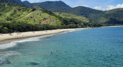 5 atrações imperdíveis para desbravar a Praia de Santiago