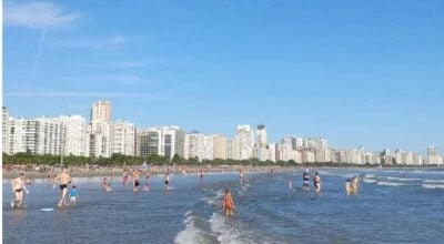 5 passeios imperdíveis para aproveitar a Praia do Gonzaga, em Santos