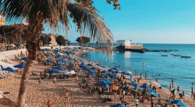 Imagem ilustrativa: 7 atividades para aproveitar Porto da Barra ao melhor estilo baiano
