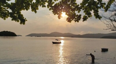 Imagem ilustrativa: 5 atrações para colocar no roteiro de viagem da Praia do Jabaquara, em Paraty