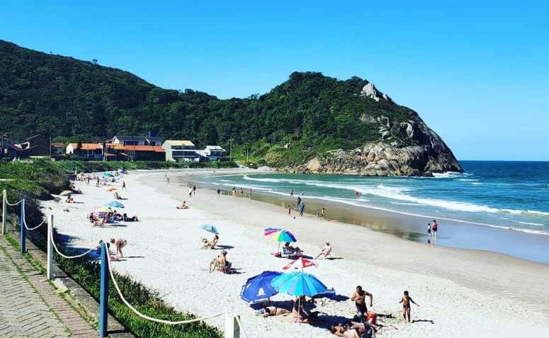 praia da enseada