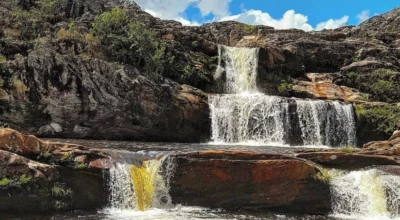 Conheça a beleza estonteante de Cachoeira dos Cristais, em Góias