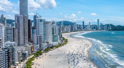 Imagem ilustrativa: Balneário Camboriú: o que você precisa saber para aproveitar essa badalada cidade