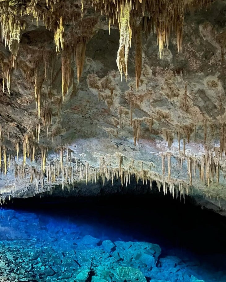 Gruta do Lago Azul