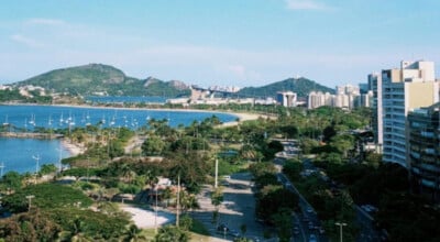 Vitória: passeios históricos, muitas praias e culinária na capital capixaba