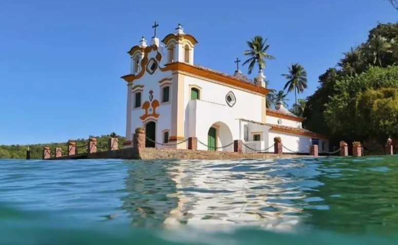 Ilha dos Frades a partir de Salvador