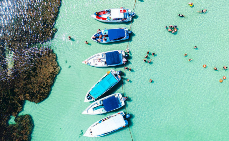 Passeio de Lancha e Piscinas Naturais em Boipeba