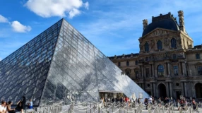 Museu do Louvre: guia de visitação para conhecer o lar da Mona Lisa
