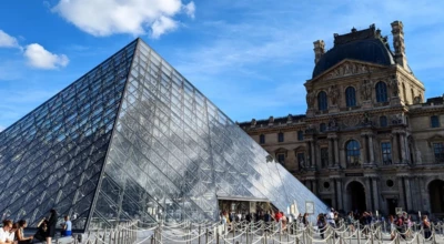 Museu do Louvre: guia de visitação para conhecer o lar da Mona Lisa