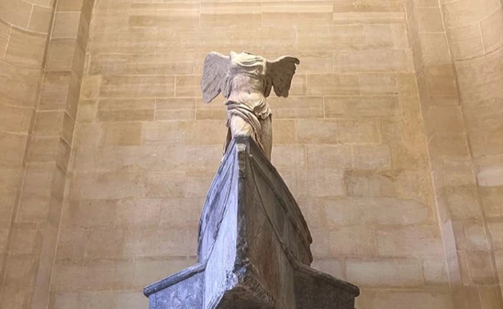 Vitória de Samotrácia no Museu do Louvre