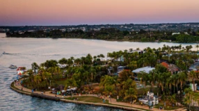 Visite o Pontão do Lago Sul, a “praia” de Brasília que encanta a visão e o paladar