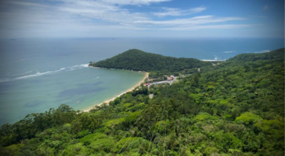 Entre no bondinho mais top de BC e conheça o Parque Unipraias