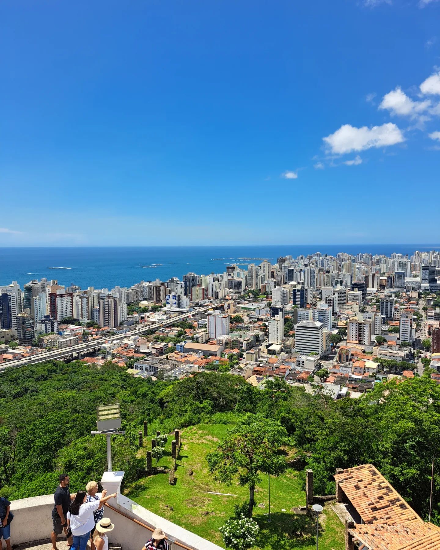 Vista da cidade de Vila Velha a partir do Convento da Penha