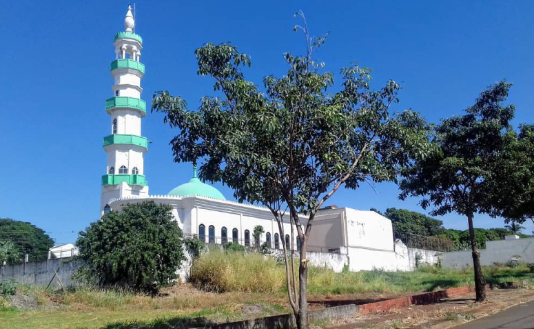 fundos da Mesquita Muçulmana de Maringá