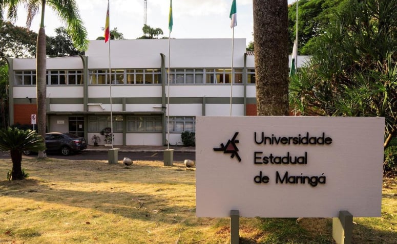 prédio da reitoria da UEM em Maringá