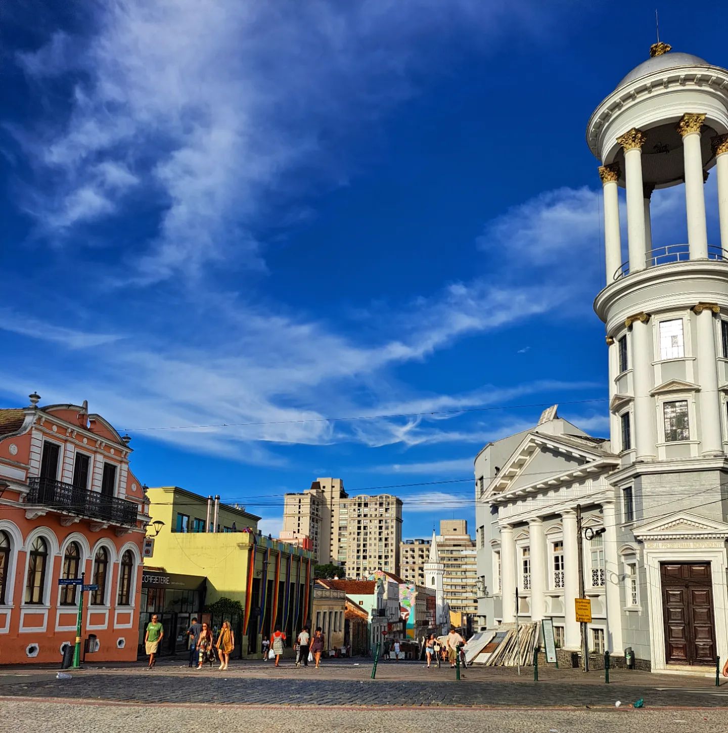 Prédios históricos no Largo da Ordem